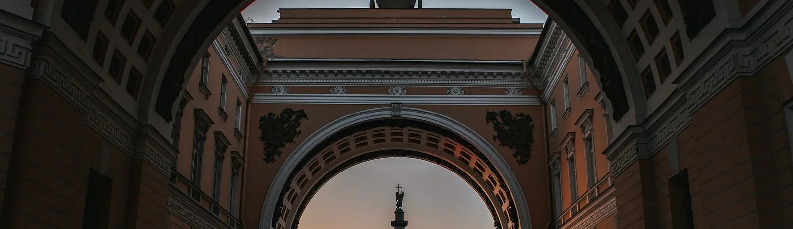 Туры и экскурсии в Санкт-Петербург